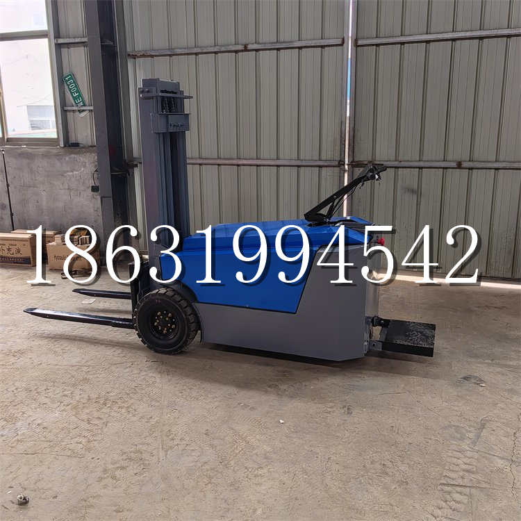 集安市全电动叉车插腿式堆高车液压装卸车1.5吨升高小型站驾式铲车